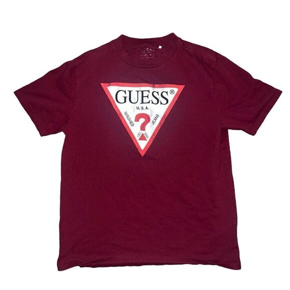 GUESS Burgundy Triangle Logo T-Shirt Size Medium - Picture 1 of 7